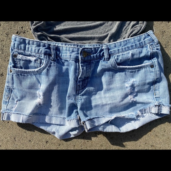 Forever 21 Pants - Forever XXI denim shorts